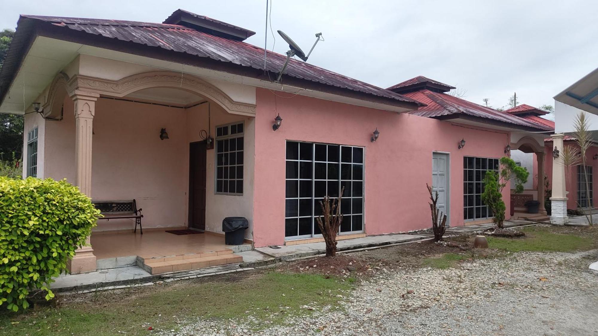 Sri Peserai Homestay Batu Pahat Exterior photo